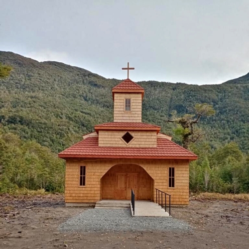 Capilla Melimoyu Turismo Cultural en Aysén Patagonia