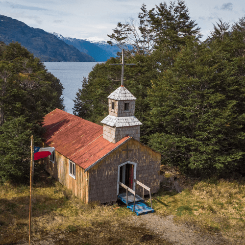 Capilla Puerto Yungay Cultural en Aysén Patagonia