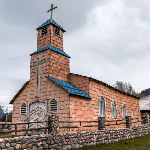 Capilla Villa Amengual Turismo Cultural en Aysén Patagonia